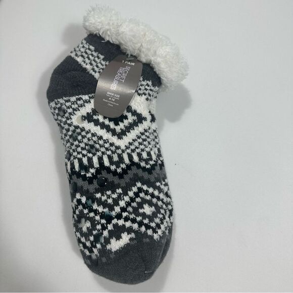 Secret Treasures Women's Multicolor Faux Fur Slipper Socks Size 4-10. 2 Pairs - Picture 7 of 9